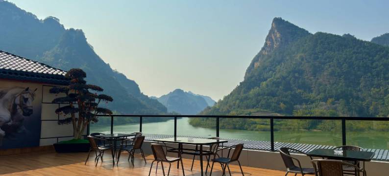 巴马湖光秋月酒店图片