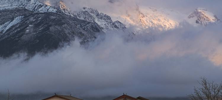 万川续·ValleVive日照金山全景度假酒店(白沙古镇店)图片