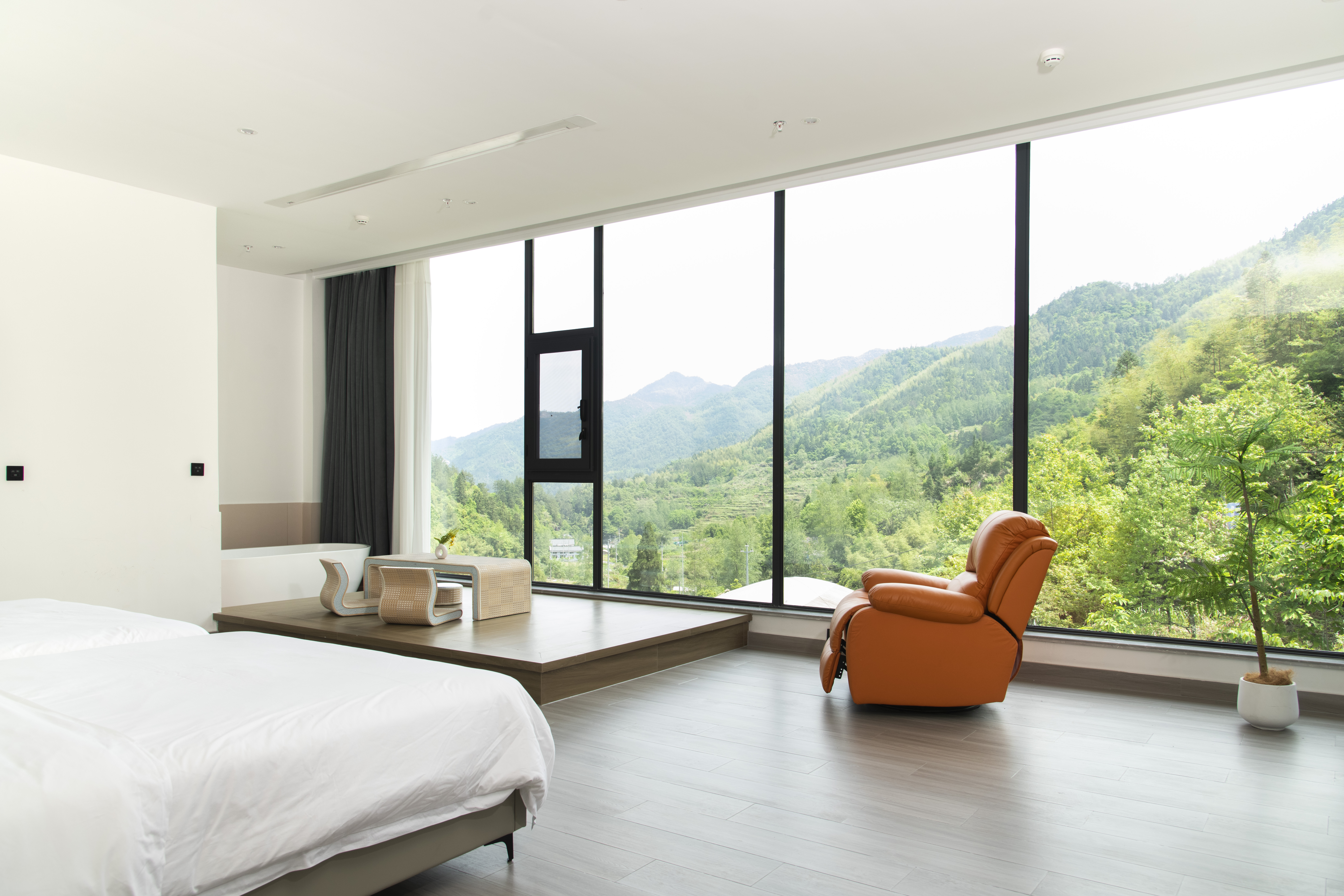 Yunhe Senquan HotelOver view