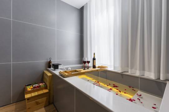 云泊温泉度假酒店(忻州古城店)图片