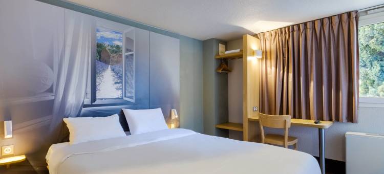 裴吉斯阿尔冈河畔皮热民宿酒店(B&B Hotel Frejus Puget-Sur-Argens)图片