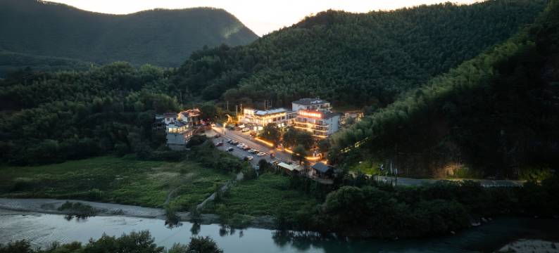 泾县月亮湾度假村图片