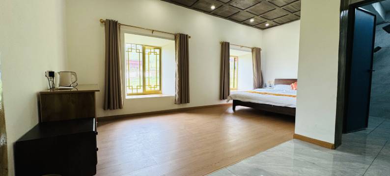 格聂雪域之家民宿图片