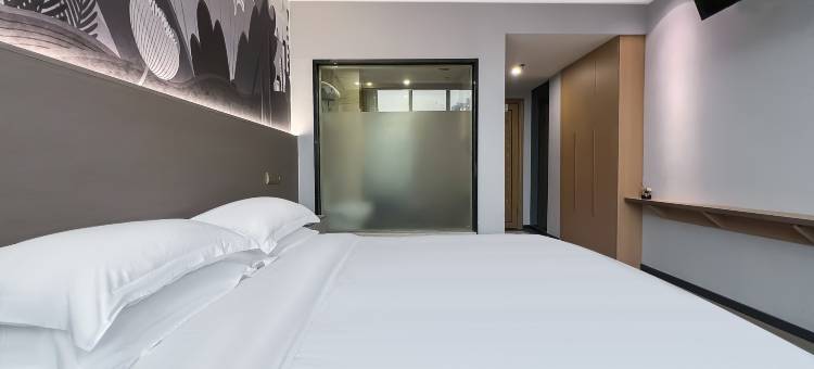 南昌爱格酒店(江铃地铁站店)图片