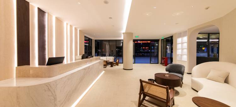 云居酒店(康定新都桥摄影路店)图片