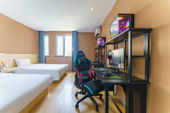 竞族电竞民宿(石家庄晋州人民医院店)