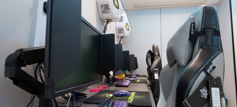 星枢云巅电竞民宿(徐州苏宁广场店)图片