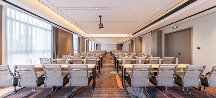 柏曼国际酒店(雅安名山蒙顶山店)图片