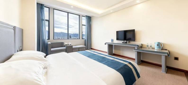 腾冲连天红酒店(华严路店)图片