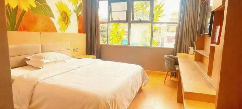 蜀苑12生肖酒店(成都犀浦地铁站店)图片