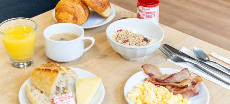 南特亚特兰提斯勒泽尼希B&B酒店(B&B Hotel Nantes Atlantis le Zenith)图片