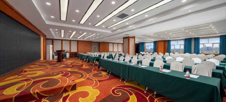 辉煌大酒店(阿克苏世纪广场店)图片