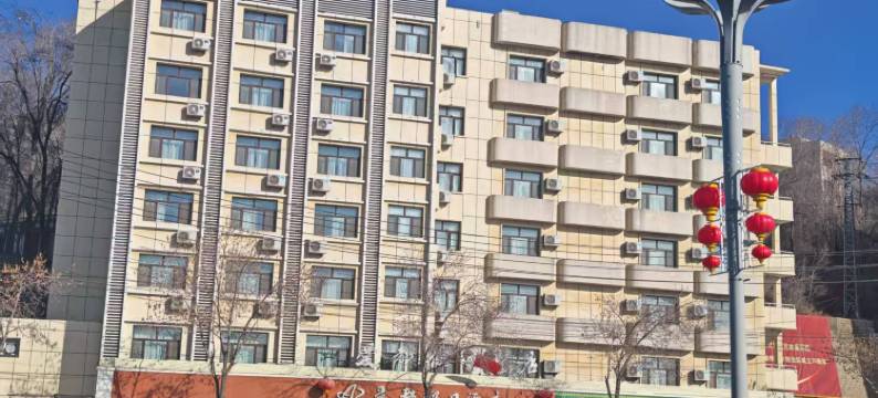 爱都假日酒店(新疆医科大学第六附属医院店)图片