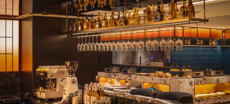 云泊·晶屿酒店(喷水池地铁站民生路小吃街店)图片