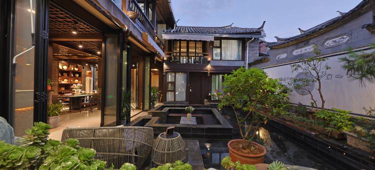 山隅俏·琼楼夜月客栈(丽江古城大水车店)图片