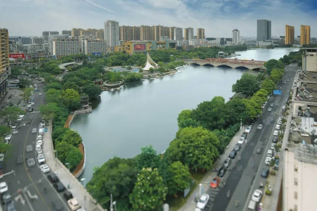 鸿途酒店(海陵坡子街凤城河景区店)图片