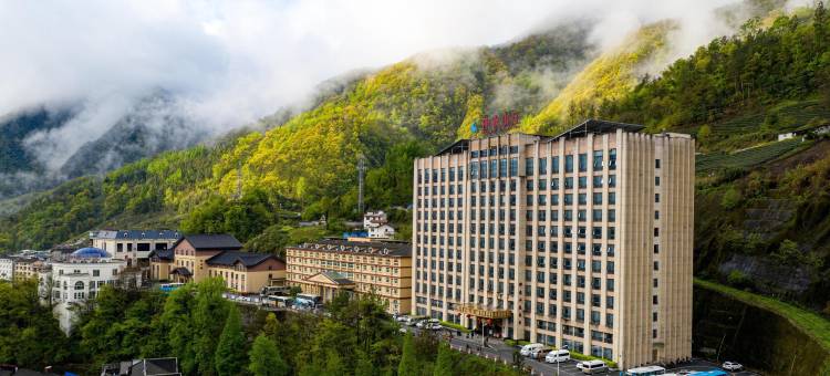 神农架神农山庄(木鱼镇店)图片