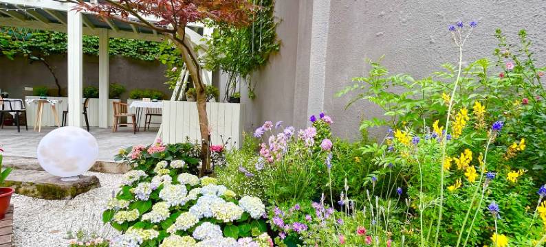 巷往西湖边民宿(西湖风景区雷峰塔店)图片