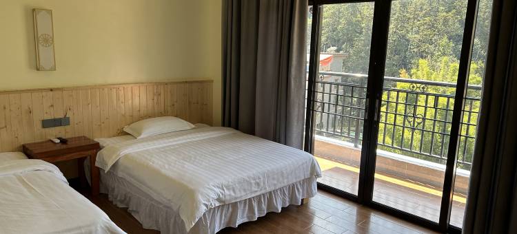 南昆山阿途木山庄图片