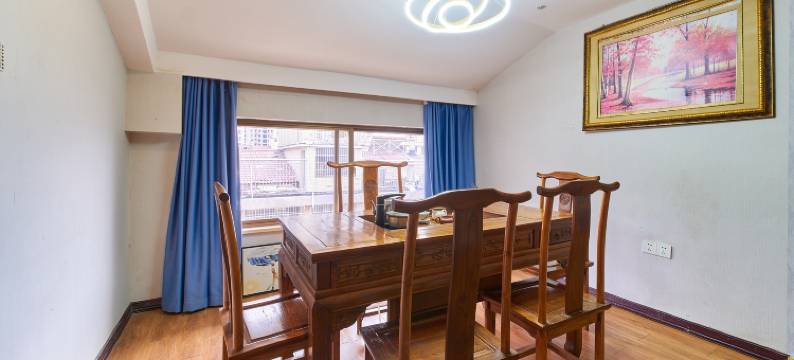 悦芙轻奢酒店(世界之窗土桥地铁站店)图片