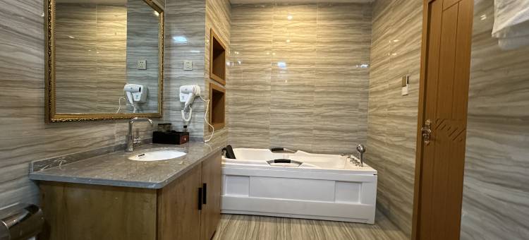 定结长春酒店图片