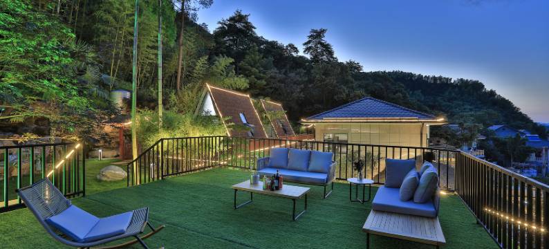 御墅丨环山秘境溯溪泳池私汤温泉度假民宿 (安吉深溪峡谷漂流店)图片