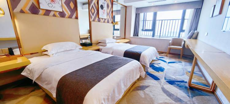 梵品酒店(重庆欢乐谷地铁站店)图片