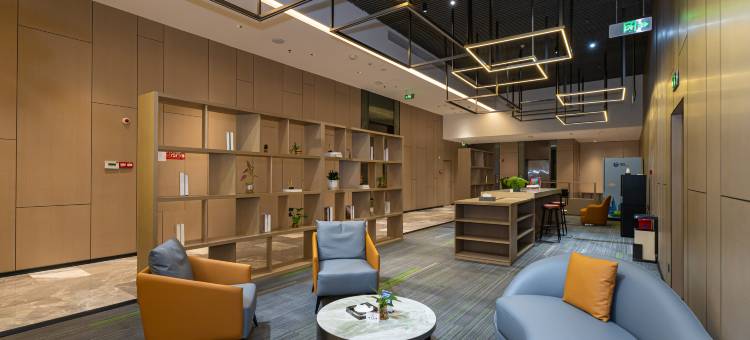 铂顿国际公寓(中山黄圃店)图片