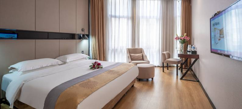 厦门伊禾酒店(中山路步行街镇海路地铁站店)图片