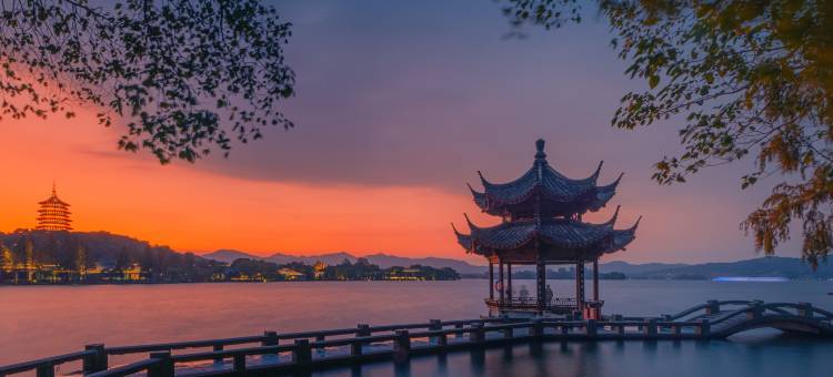 艺龙电竞酒店(杭州建国北路地铁站店)图片