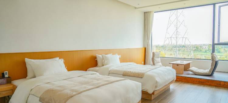 鸠兹湾度假村图片