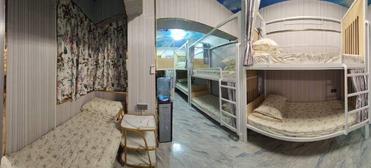 香港小百合青年旅舍(尖沙咀地铁站C2出口)图片