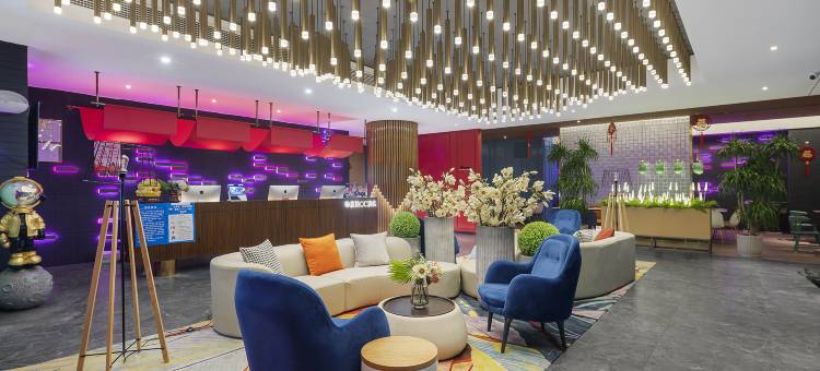 喜鹊CC酒店(平顶山百合金山店)图片