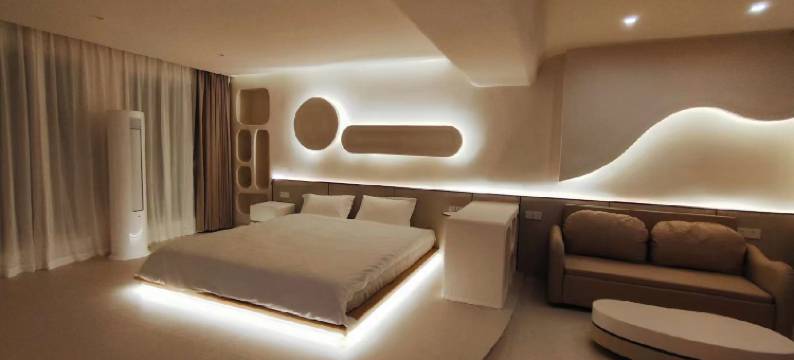 枫丹白露国际青年旅舍(告庄西双景星光夜市店)图片