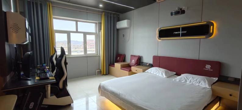 竞自由电竞酒店图片