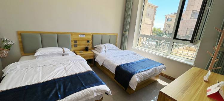 多伦靖元小居图片