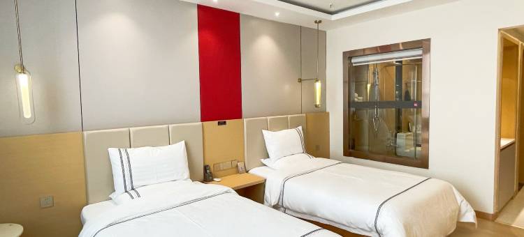 云尚柏庭酒店(泽普法桐公园店)图片