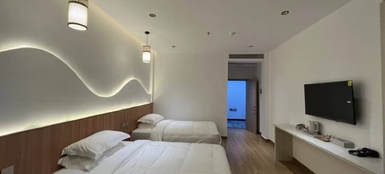 鸟鸣涧森林温泉民宿图片