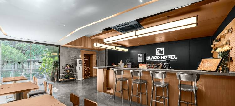 贵阳BlackHotel黑探酒店(喷水池大十字店)图片