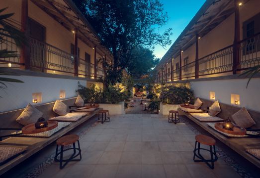 Fort Bazaar Hotel Overview