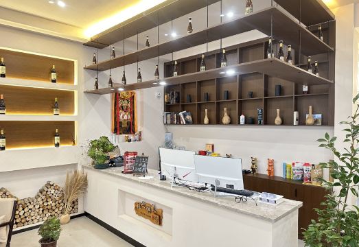 Shangri-La QiYu Oxygen Supply Homestay Hotel Overview