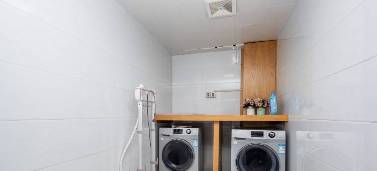 骏怡精选酒店(五华区假日城市店)图片