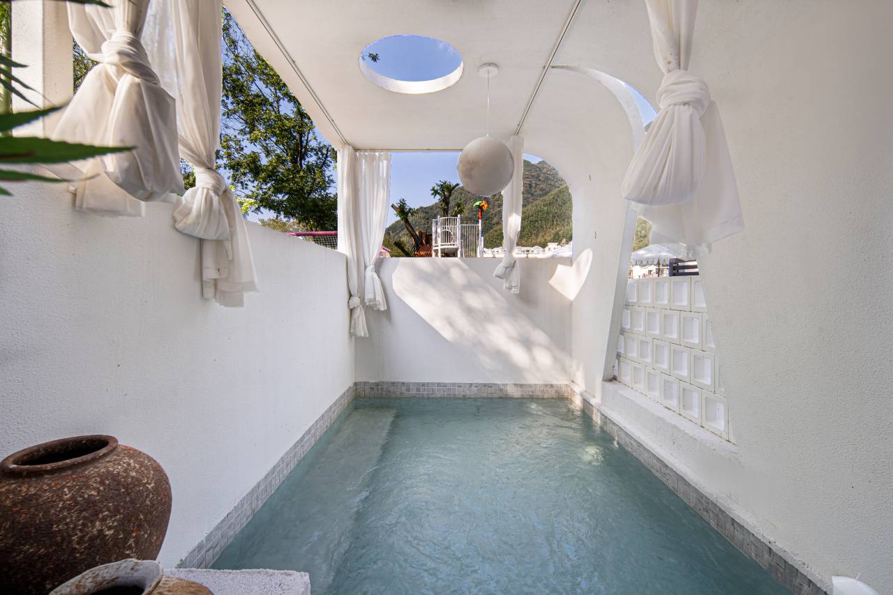 崃野·温泉私汤环山星空设计师度假美宿(泾县月亮湾景区店)图片