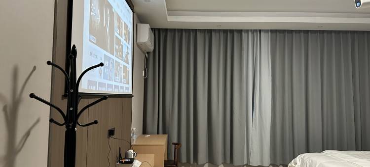 凌云酒店(香山大道康和城店)图片