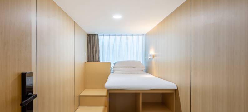 小白青年酒店(国际展览中心曙光西路店)图片