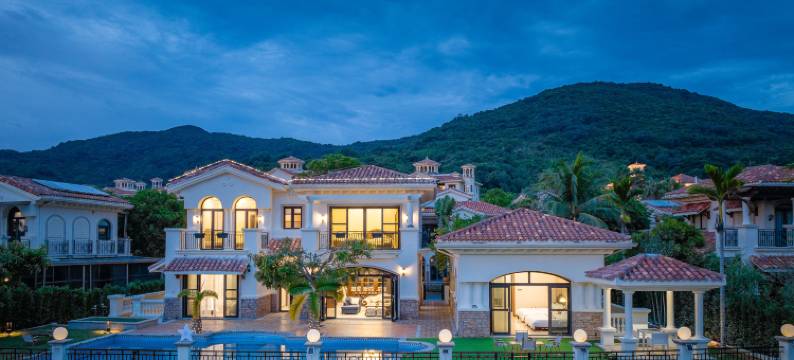 日光月光海边泳池院子(石梅湾店)图片