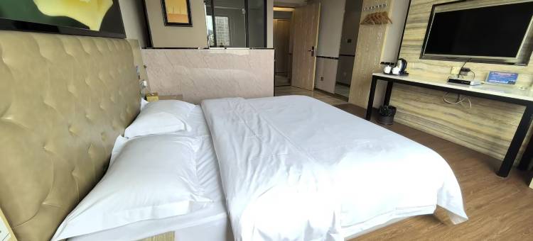 崇左6+1精品酒店图片