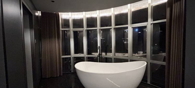 茂名昊铂尔电竞公寓(电白区人民政府店)图片