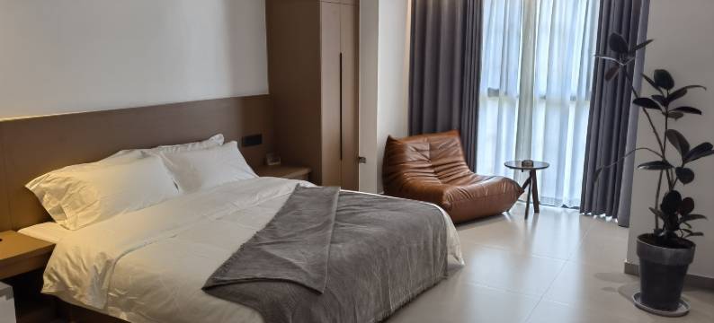 花屿里民宿(万星城市广场店)图片