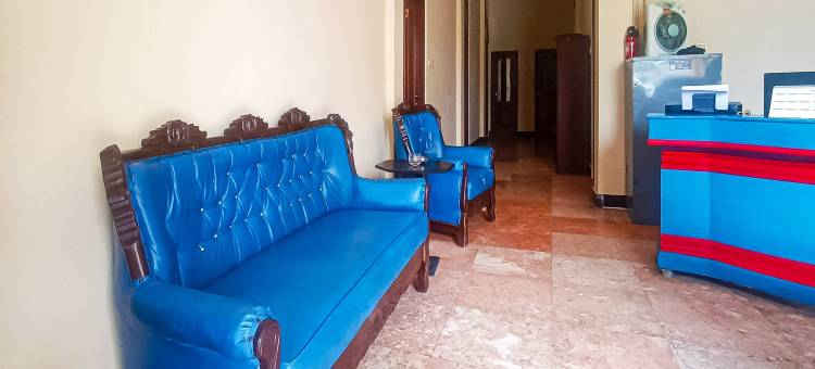 RedDoorz @ Senaz Guesthouse Mataram图片